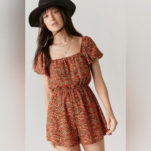 NEW Francesca’s Effie Square Neck Floral Romper